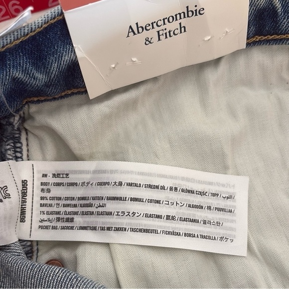 Abercrombie & Fitch the high rise 4” mom shorts NWT, sz 35 - Picture 12 of 13